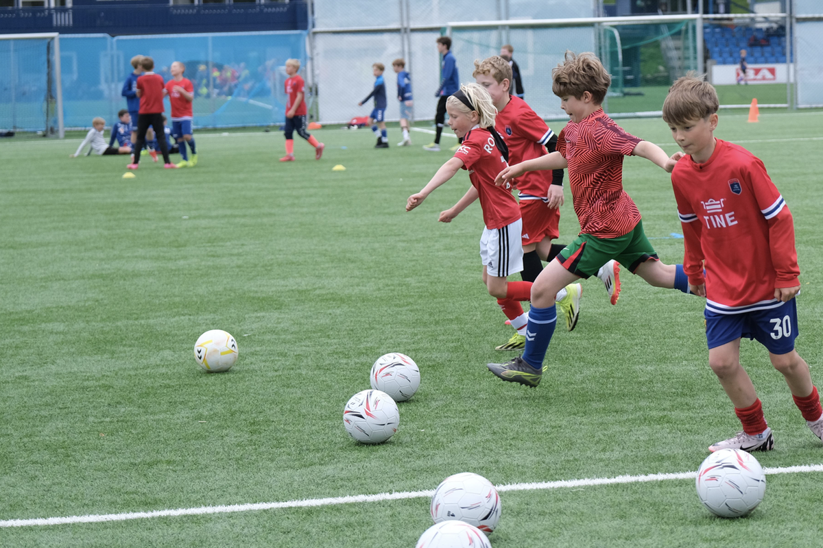 Bilde til artikkelen: Tine Fotballskole - to muligheter i sommer